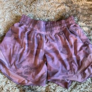 lululemon hotty hot shorts